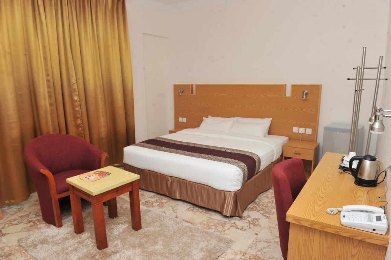 Al Reef Hotel Mascate Extérieur photo