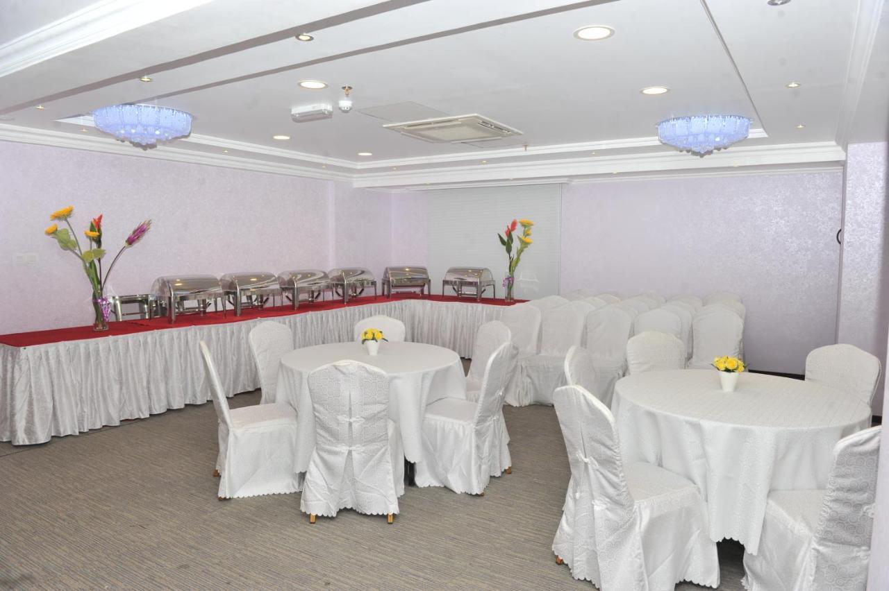 Al Reef Hotel Mascate Extérieur photo